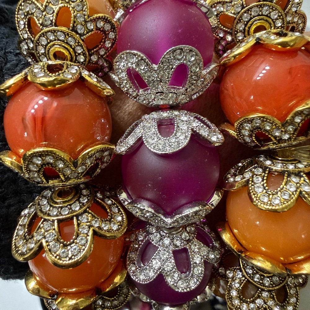 Elegant Gold and Purple Beaded Bracelet - Picture 3 of 3